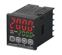 E5CB-R1TC Regulátor teploty 100-240VAC na termočlánok