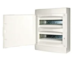 BK080152 Nástenná rozvodnica IP40 2-radová, 2x12modulov, plné dvere